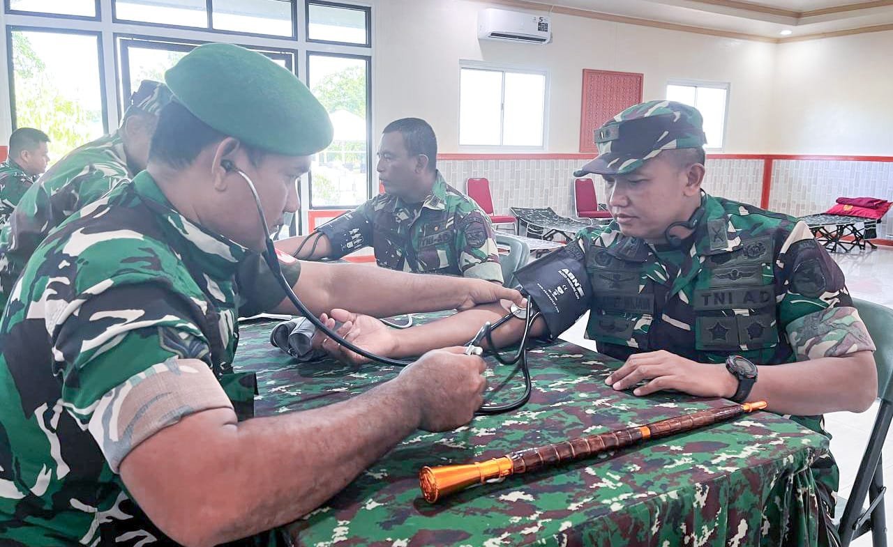Dansatgas TMMD Kodim 1710/Mimika Ikut Serta dalam Aksi Donor Darah, Tunjukkan Kepedulian Kemanusiaan